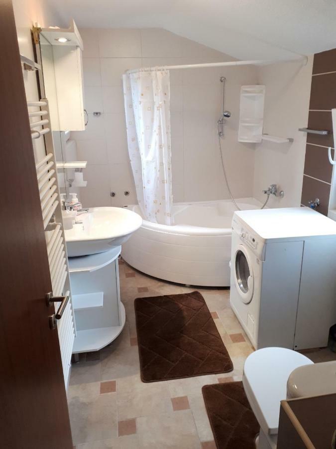 Our Way S Apartment With Airco And Own Garage SJJ Exterior foto
